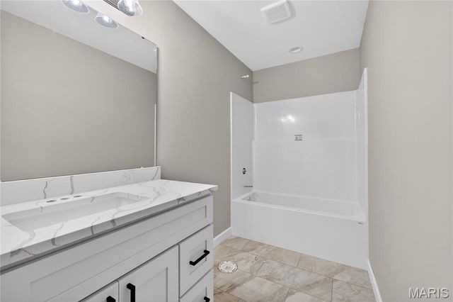 625 Middletown Court, O'fallon, IL 62269