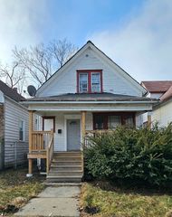 7934 S Saginaw Avenue, Chicago, IL 60617