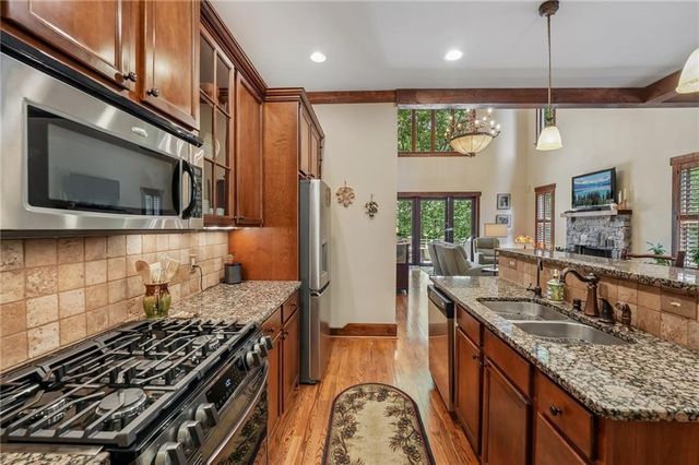 63 Choctaw Ridge, Big Canoe, GA 30143
