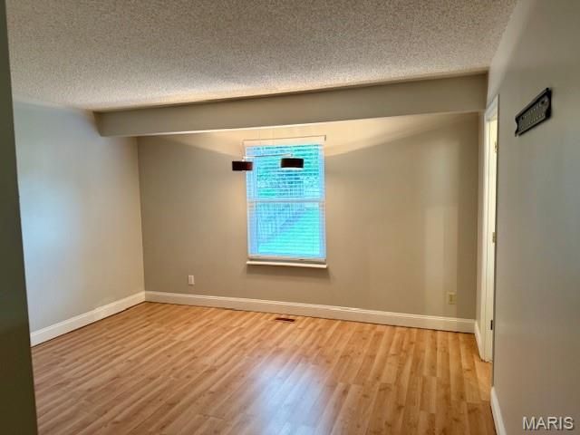6 El Perro Drive, St Peters, MO 63376