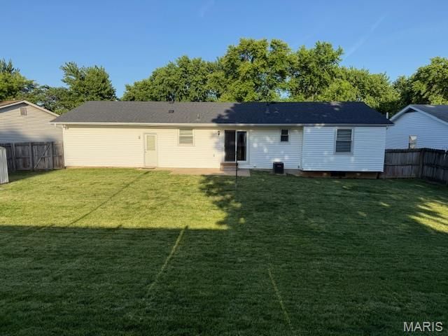 6 El Perro Drive, St Peters, MO 63376