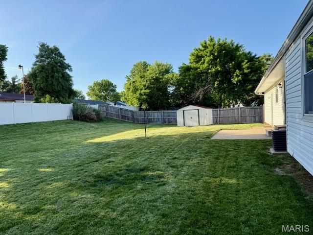 6 El Perro Drive, St Peters, MO 63376