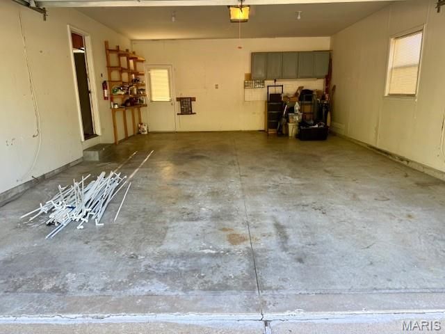6 El Perro Drive, St Peters, MO 63376