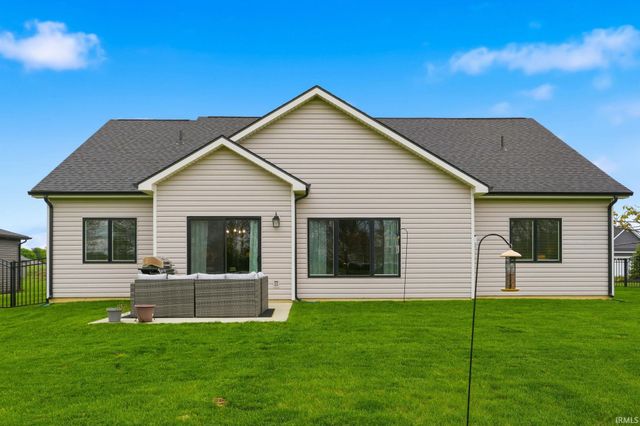 5329 Greyson Heights Drive, Auburn, IN 46706
