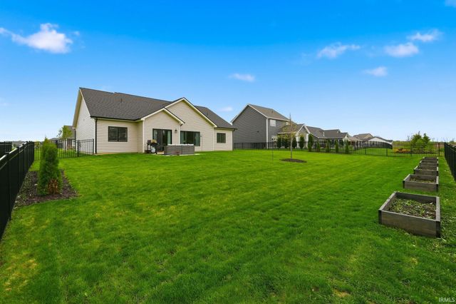 5329 Greyson Heights Drive, Auburn, IN 46706