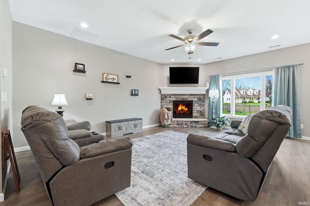 5329 Greyson Heights Drive, Auburn, IN 46706