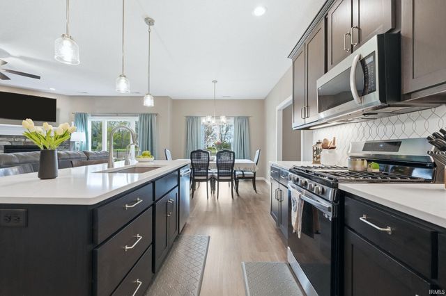 5329 Greyson Heights Drive, Auburn, IN 46706