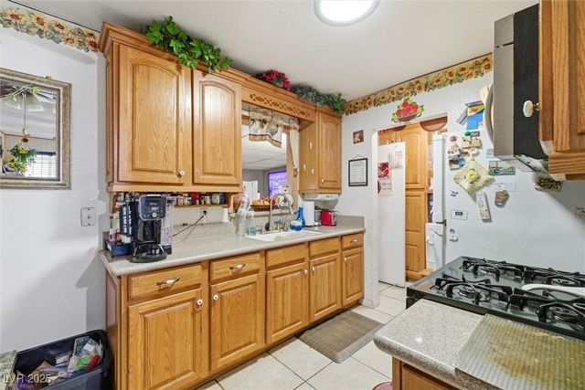 2504 Sandy Lane, Las Vegas, NV 89115