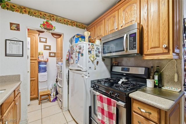 2504 Sandy Lane, Las Vegas, NV 89115