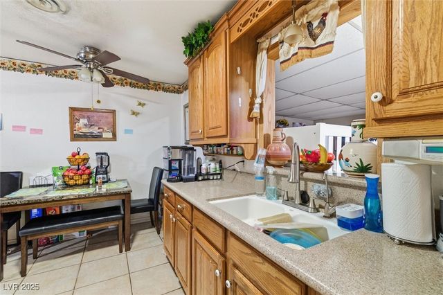 2504 Sandy Lane, Las Vegas, NV 89115