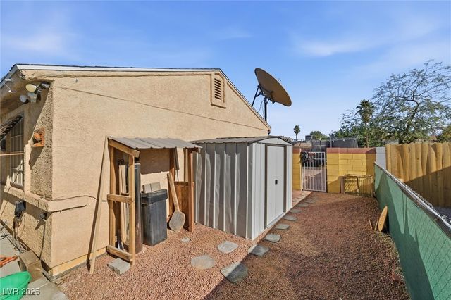 2504 Sandy Lane, Las Vegas, NV 89115