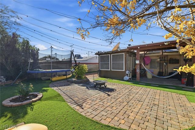 2504 Sandy Lane, Las Vegas, NV 89115