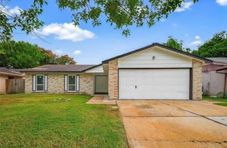 10414 Gulfstream Lane, Sugar Land, TX 77498