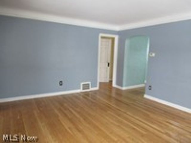 249 Roosevelt Avenue, Elyria, OH 44035