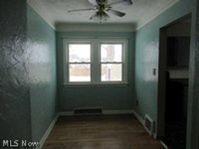 249 Roosevelt Avenue, Elyria, OH 44035