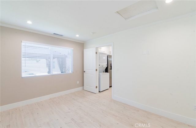 11831 Pomering B, Downey, CA 90241