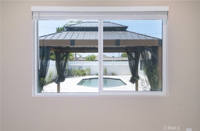 11831 Pomering B, Downey, CA 90241