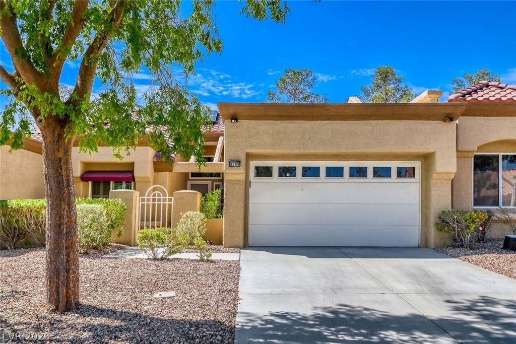 8709 Prairie Hill Drive, Las Vegas, NV 89134 — photo 3