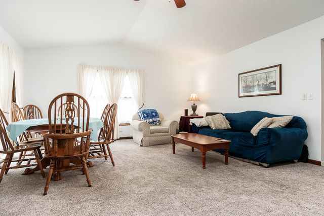 164 COLUMBIA, Poplar Grove, IL 61065