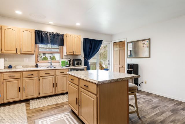 164 COLUMBIA, Poplar Grove, IL 61065