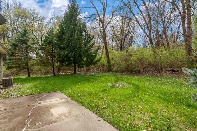 164 COLUMBIA, Poplar Grove, IL 61065