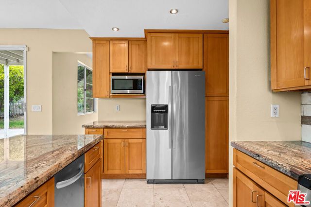 18639 Nathan Hill Drive 9, Santa Clarita, CA 91351