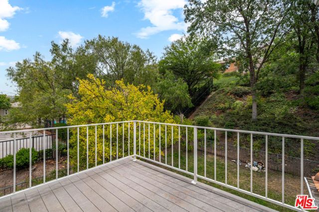 18639 Nathan Hill Drive 9, Santa Clarita, CA 91351