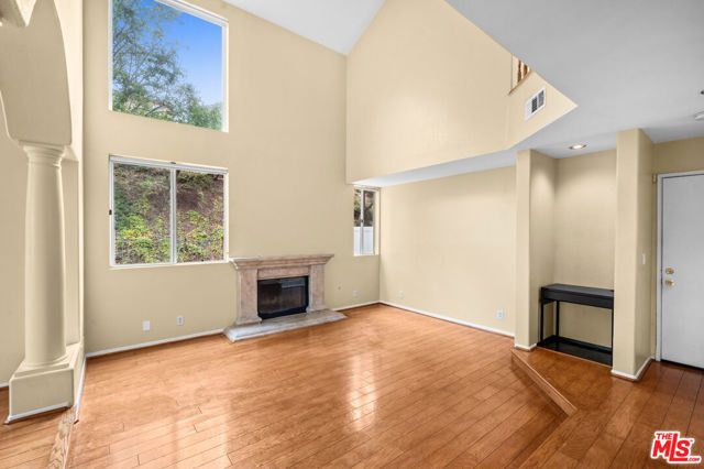 18639 Nathan Hill Drive 9, Santa Clarita, CA 91351