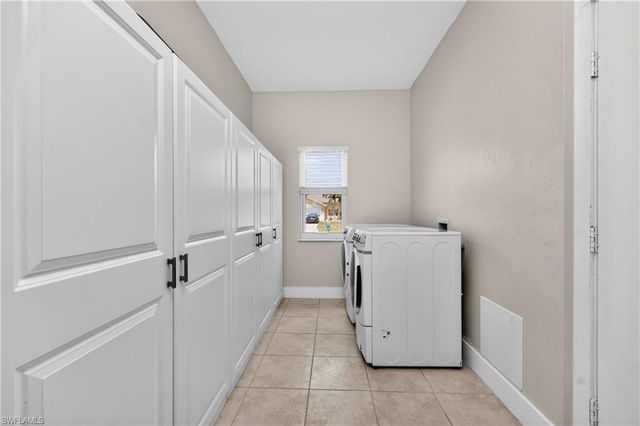 3310 SW 26th AVE, Cape Coral, FL 33914
