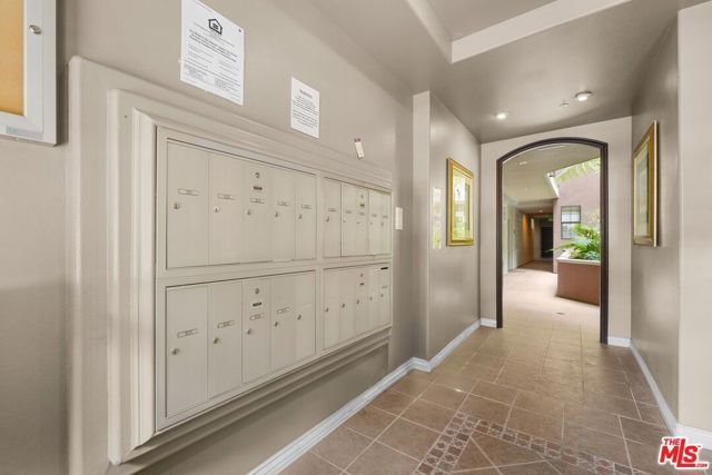 10275 Missouri Avenue 202, Los Angeles, CA 90025