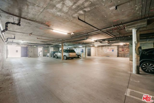 10275 Missouri Avenue 202, Los Angeles, CA 90025