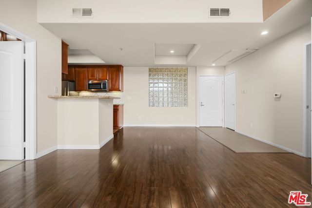10275 Missouri Avenue 202, Los Angeles, CA 90025