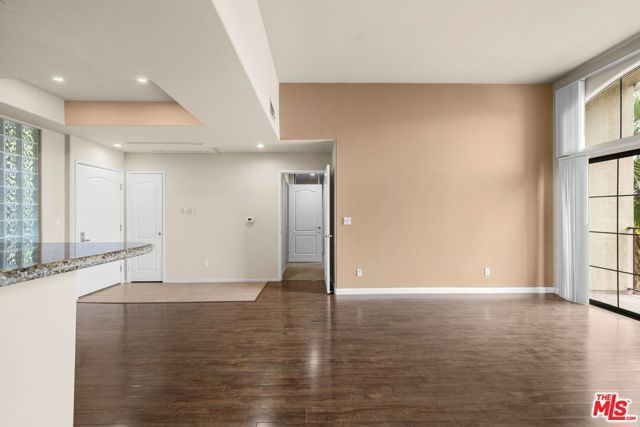 10275 Missouri Avenue 202, Los Angeles, CA 90025