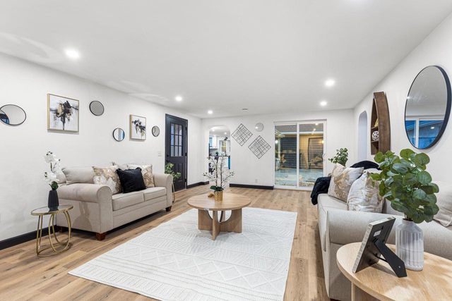 W156N8813 Pilgrim ROAD, Menomonee Falls, WI 53051