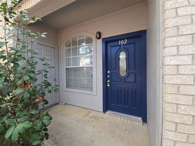 1501 Cedar Elm Drive 102, Euless, TX 76039