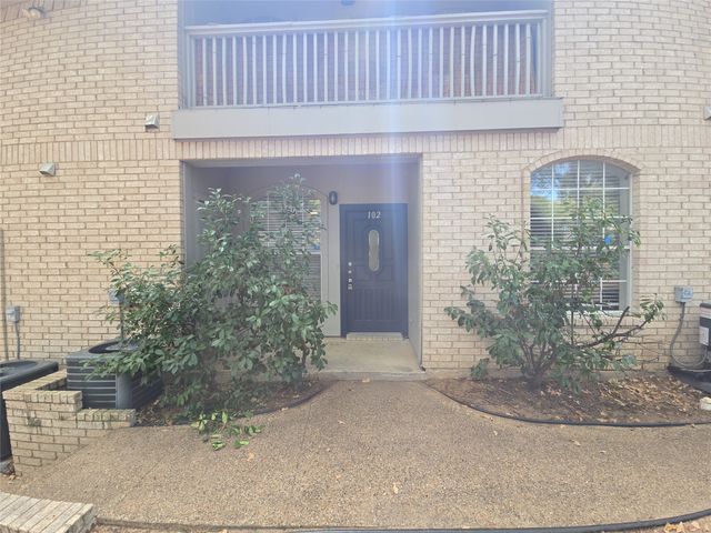 1501 Cedar Elm Drive 102, Euless, TX 76039
