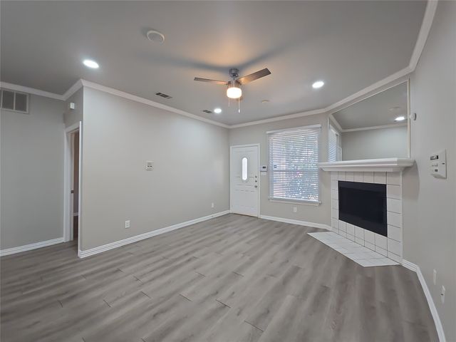 1501 Cedar Elm Drive 102, Euless, TX 76039