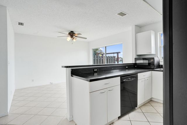 6733 Bayfront Drive, Margate, FL 33063
