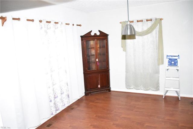 241 Maple AVE, Newport News, VA 23607