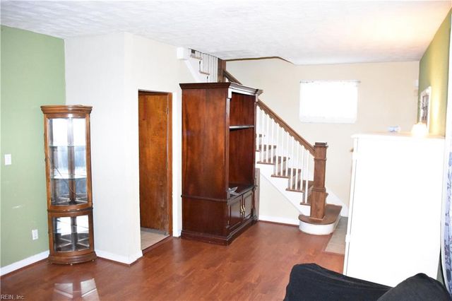 241 Maple AVE, Newport News, VA 23607