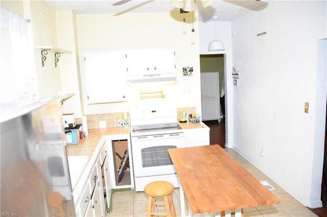 241 Maple AVE, Newport News, VA 23607