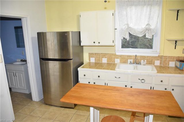 241 Maple AVE, Newport News, VA 23607