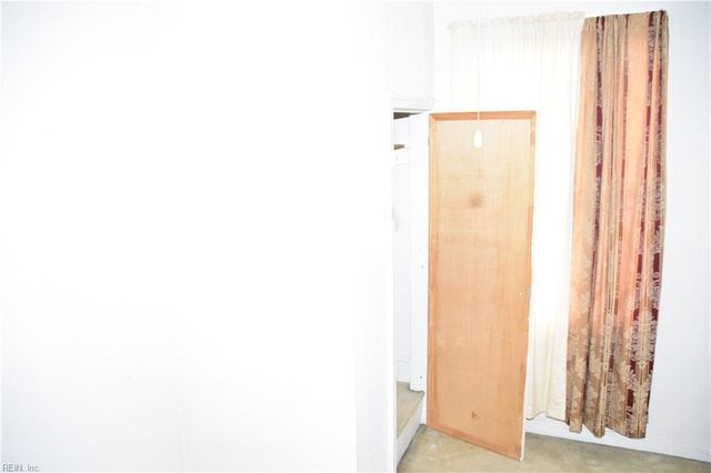 241 Maple AVE, Newport News, VA 23607