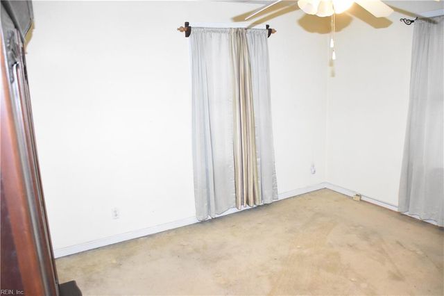 241 Maple AVE, Newport News, VA 23607