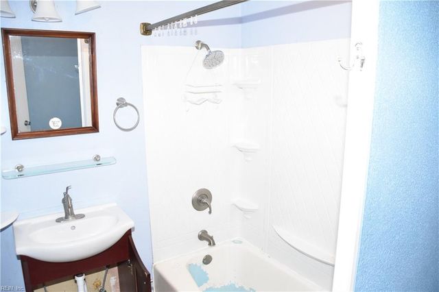 241 Maple AVE, Newport News, VA 23607