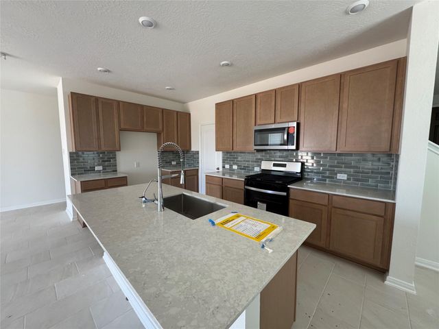 6415 Kentfield Drive, Arcola, TX 77583