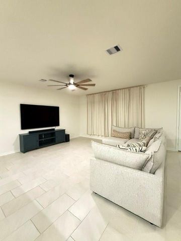 6415 Kentfield Drive, Arcola, TX 77583