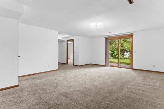 639 Wood Violet Lane, Sun Prairie, WI 53590
