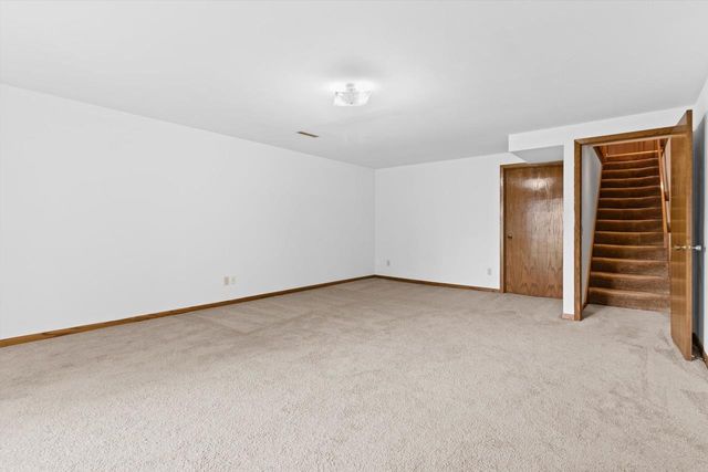 639 Wood Violet Lane, Sun Prairie, WI 53590