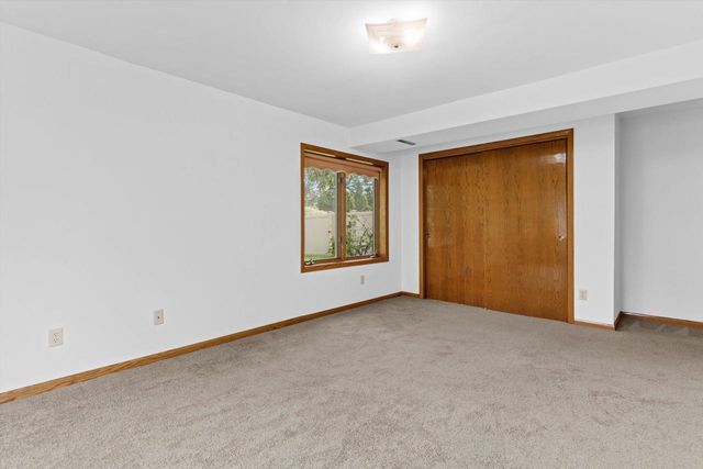639 Wood Violet Lane, Sun Prairie, WI 53590